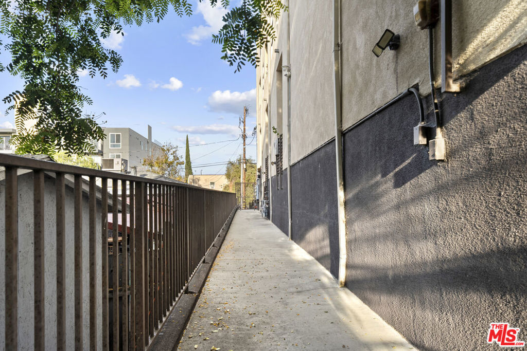 main property photo 48