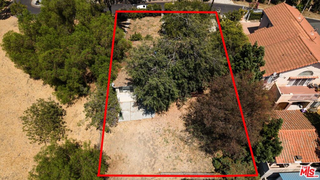 main property photo 43