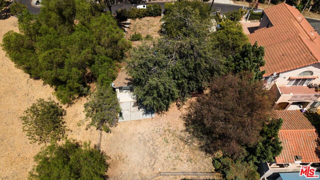 main property photo 48