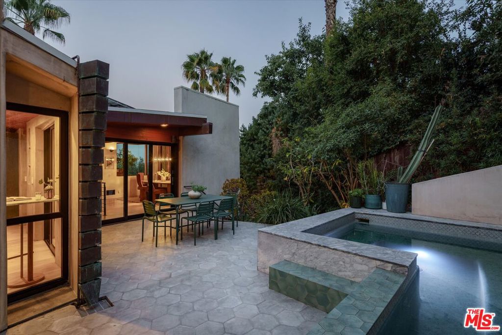 main property photo 49