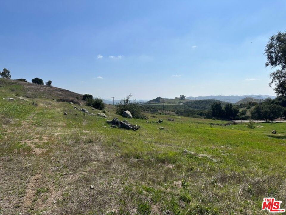 main property photo 11