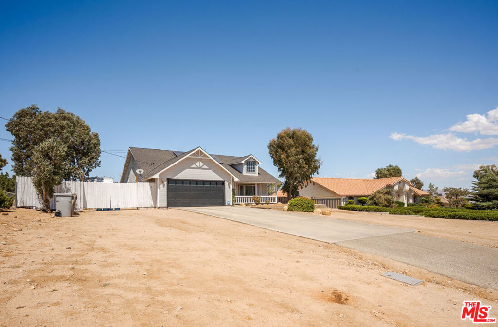 main property photo 3