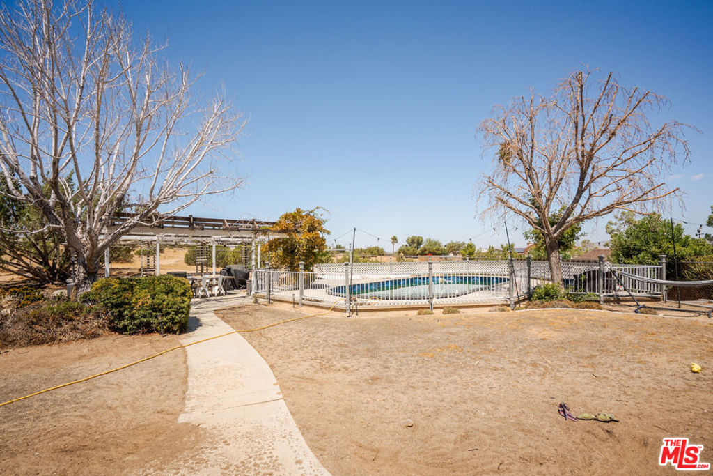 main property photo 47