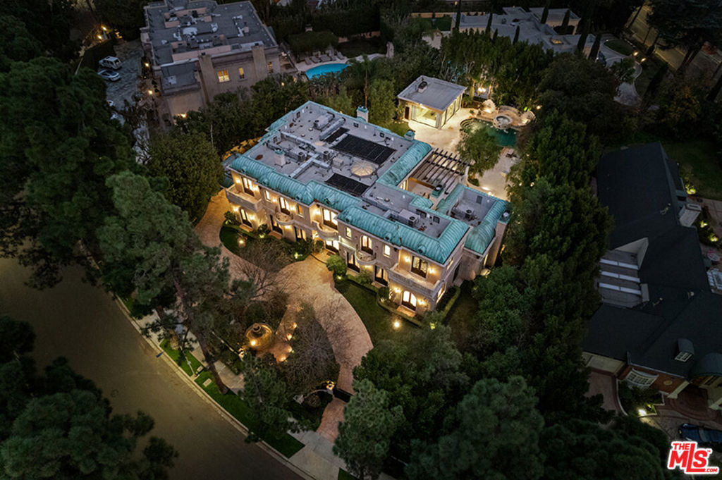 main property photo 49