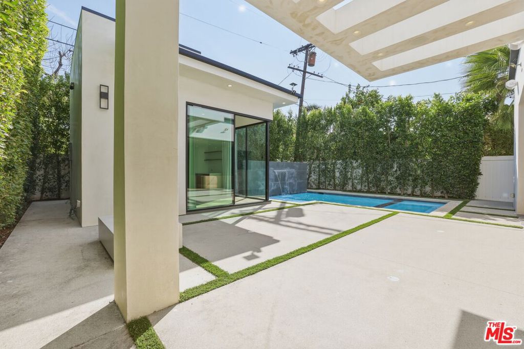 main property photo 60