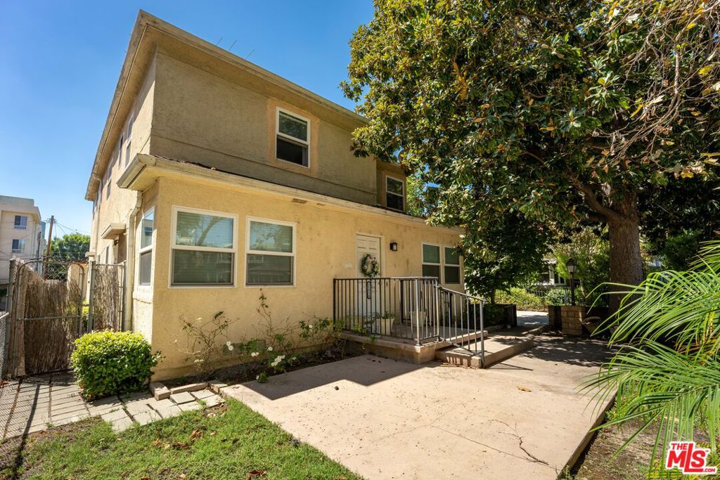 main property photo 3