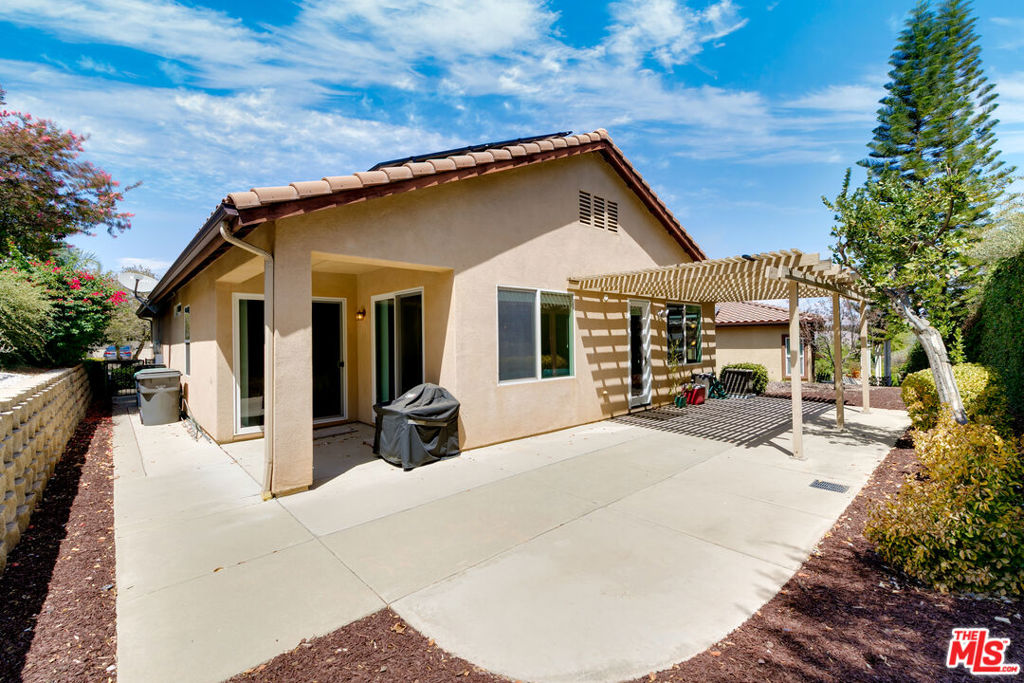 main property photo 22