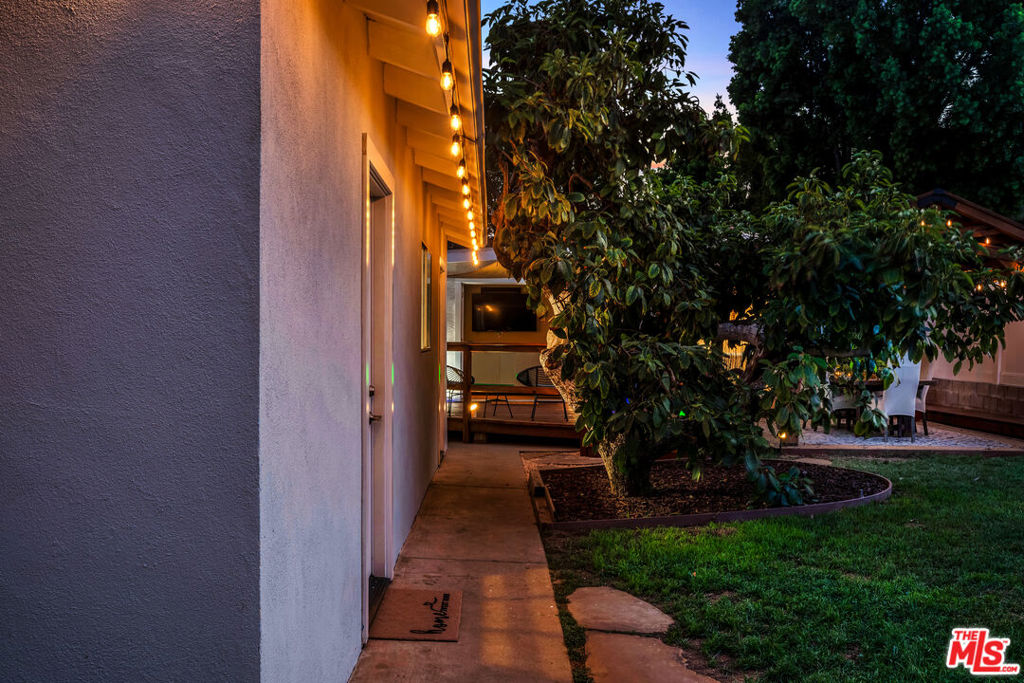 main property photo 54