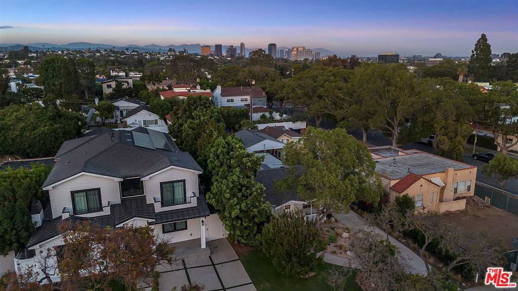main property photo 58