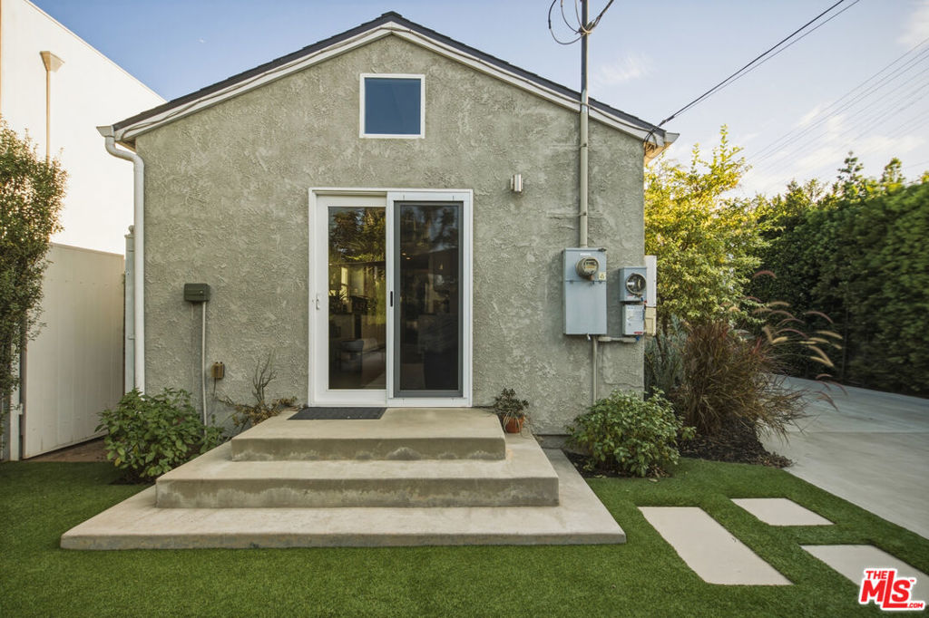 main property photo 41