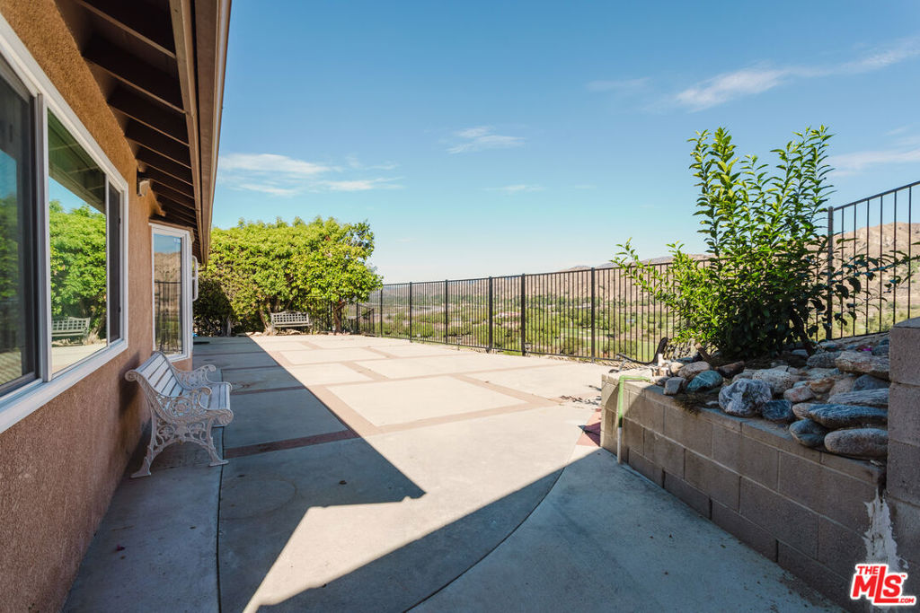 main property photo 41