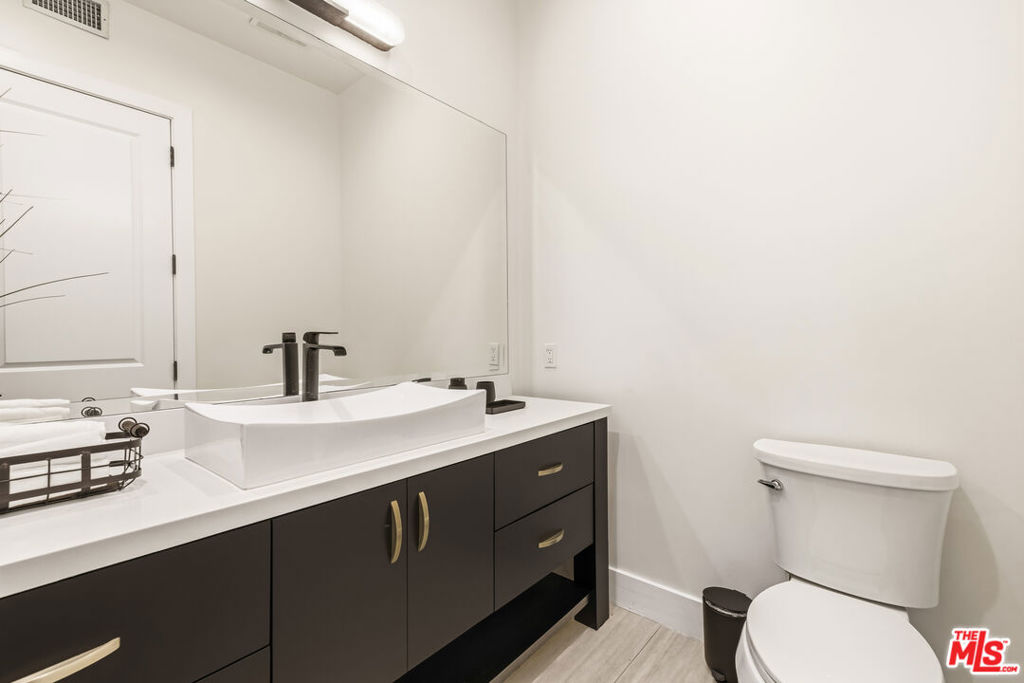 main property photo 70