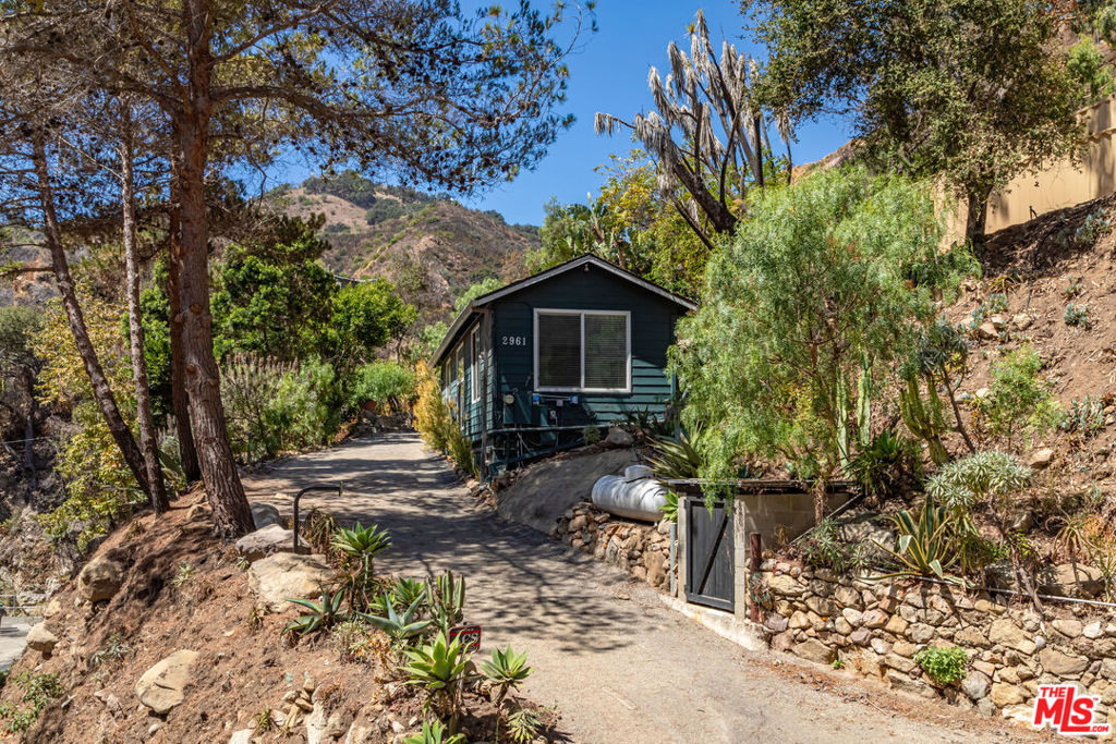 main property photo 21