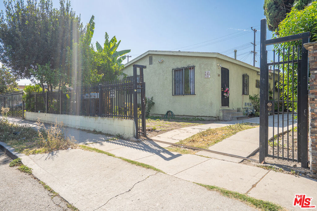 main property photo 1
