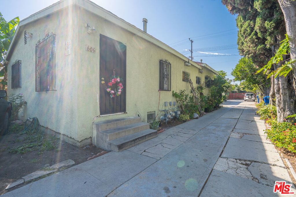 main property photo 3