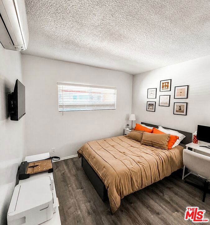 main property photo 74