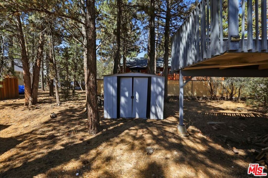 main property photo 13