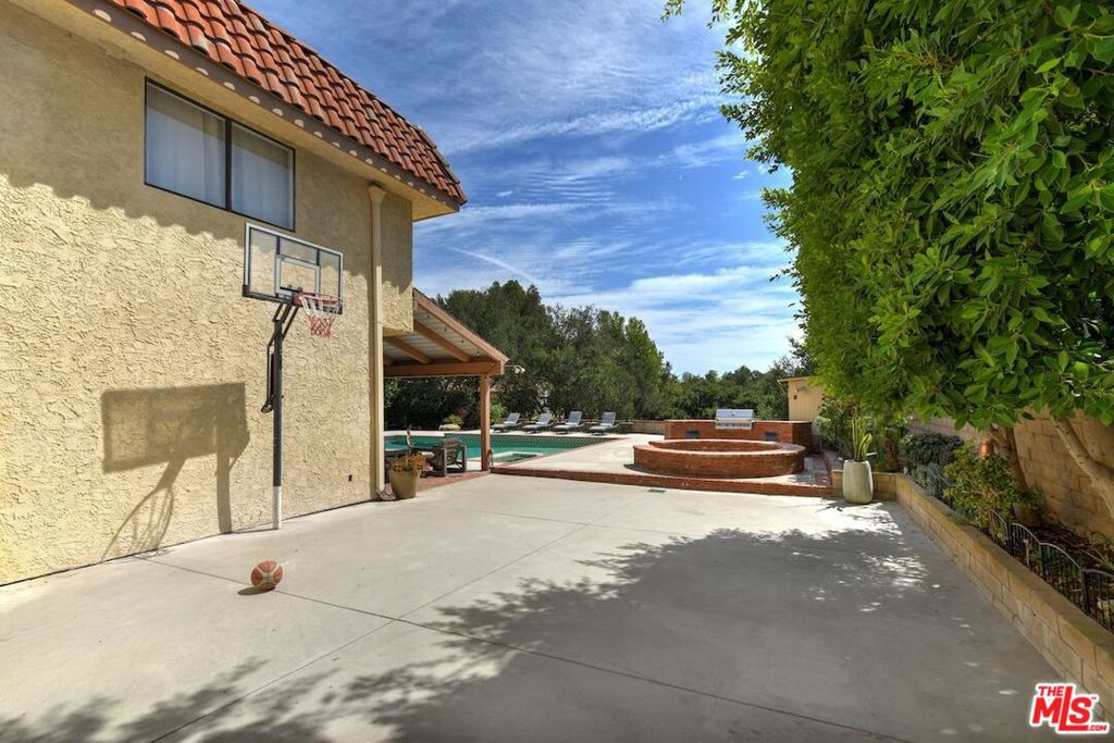main property photo 63