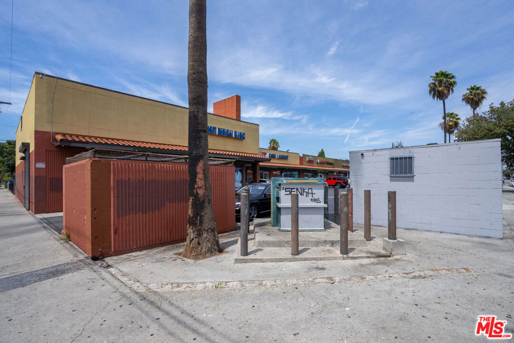 main property photo 8