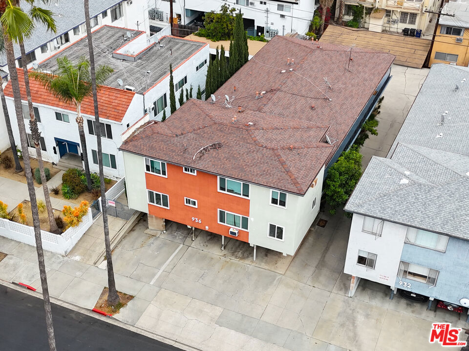 main property photo 16