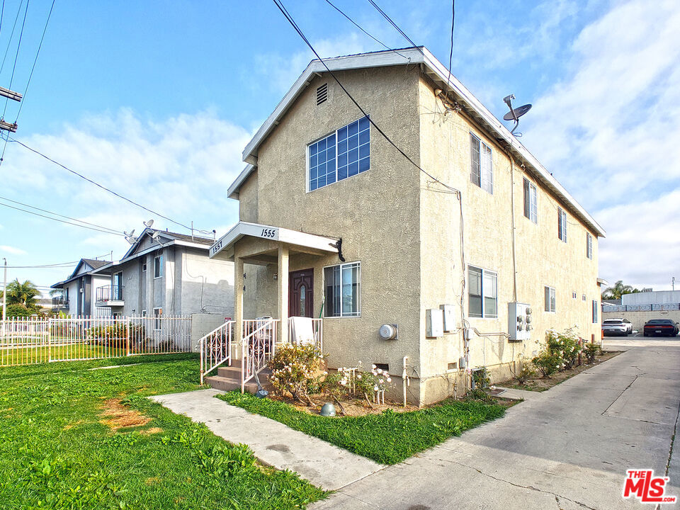 main property photo 22