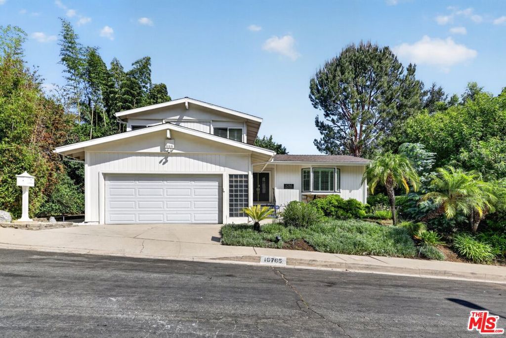 main property photo 60