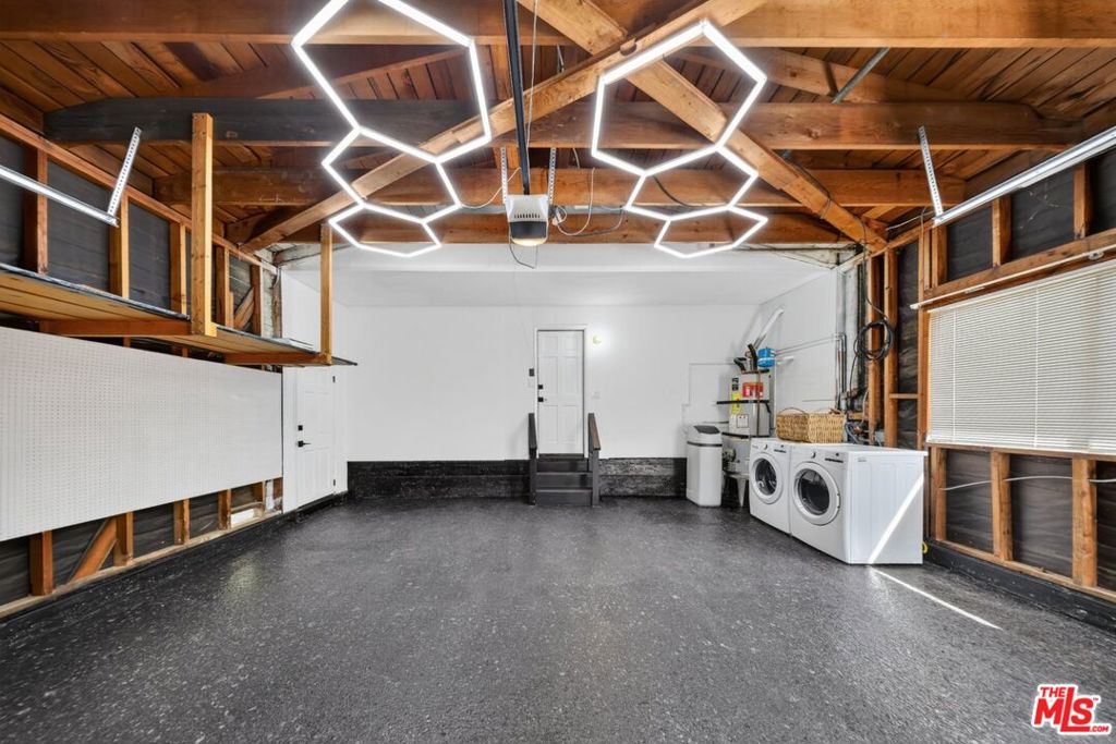 main property photo 64