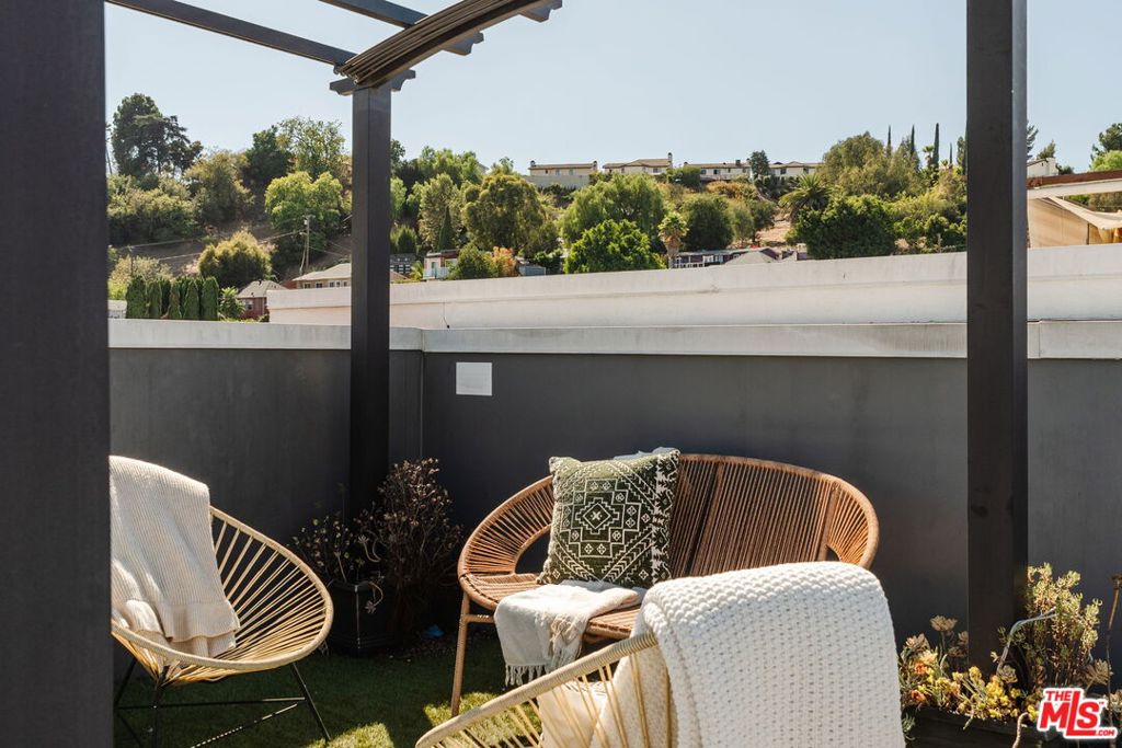 main property photo 69