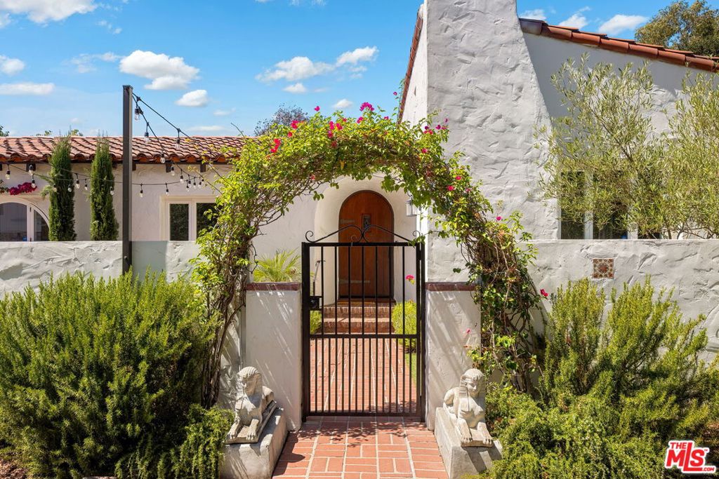main property photo 3
