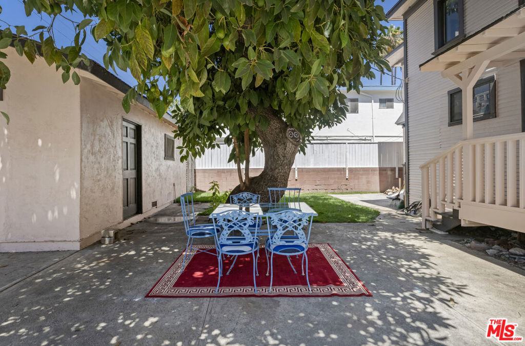 main property photo 40
