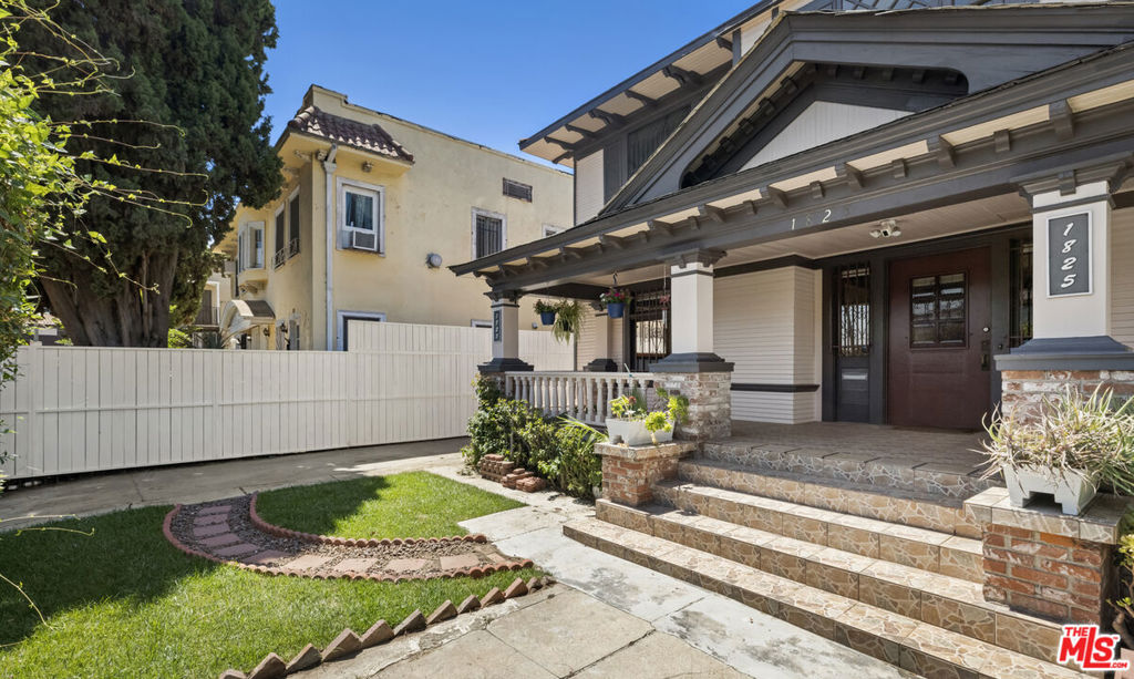 main property photo 5