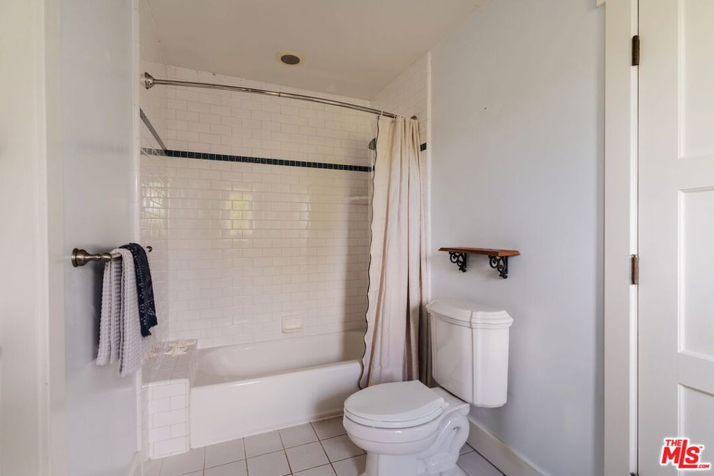 main property photo 61