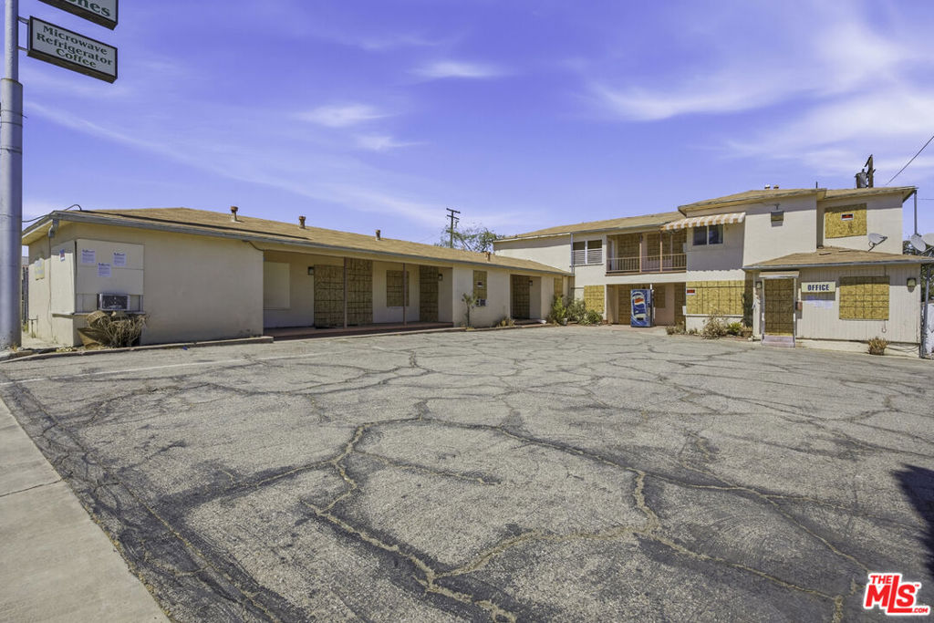 main property photo 2