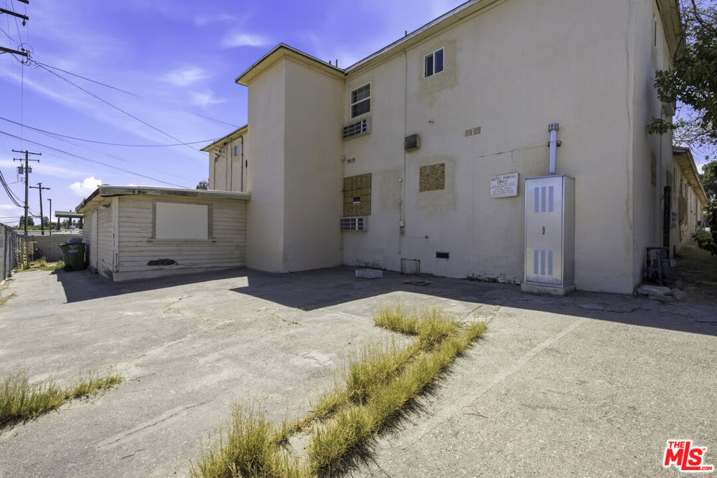 main property photo 21