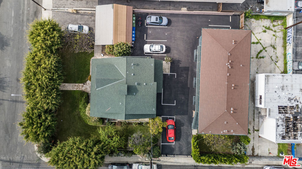 main property photo 24