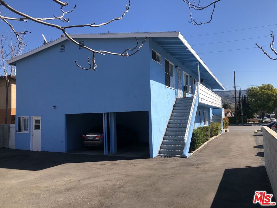 main property photo 7