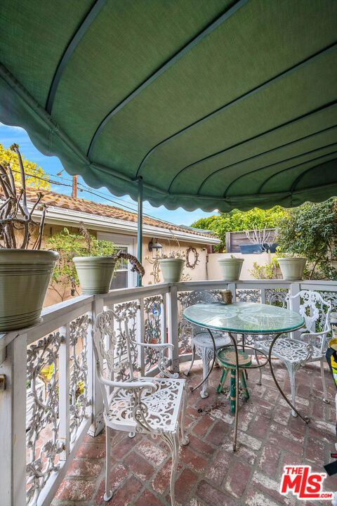 main property photo 23