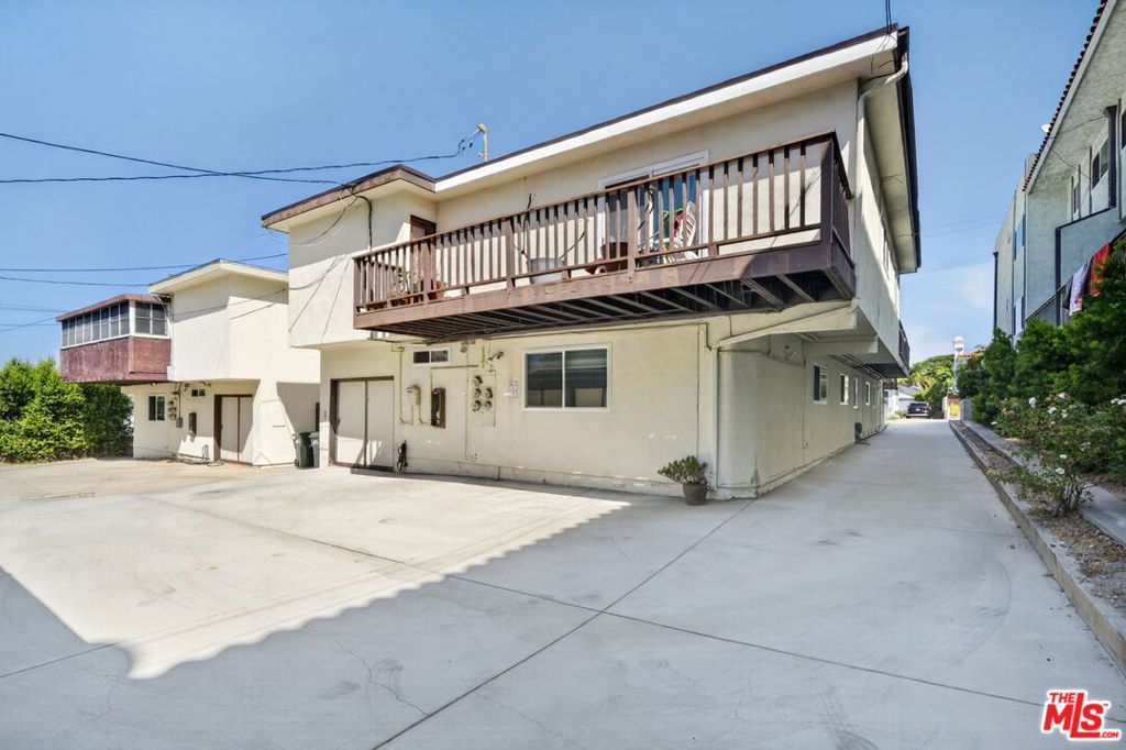 main property photo 27