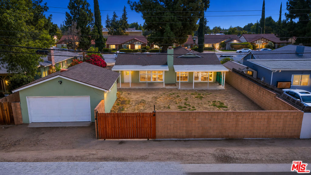 main property photo 19