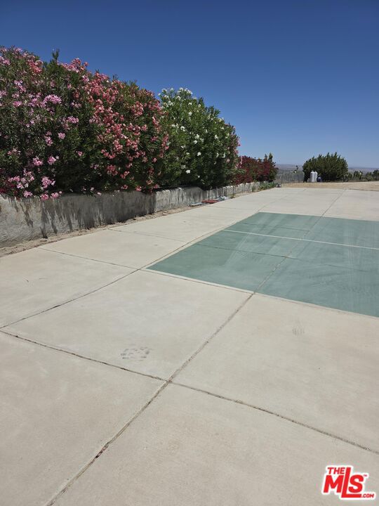 main property photo 24