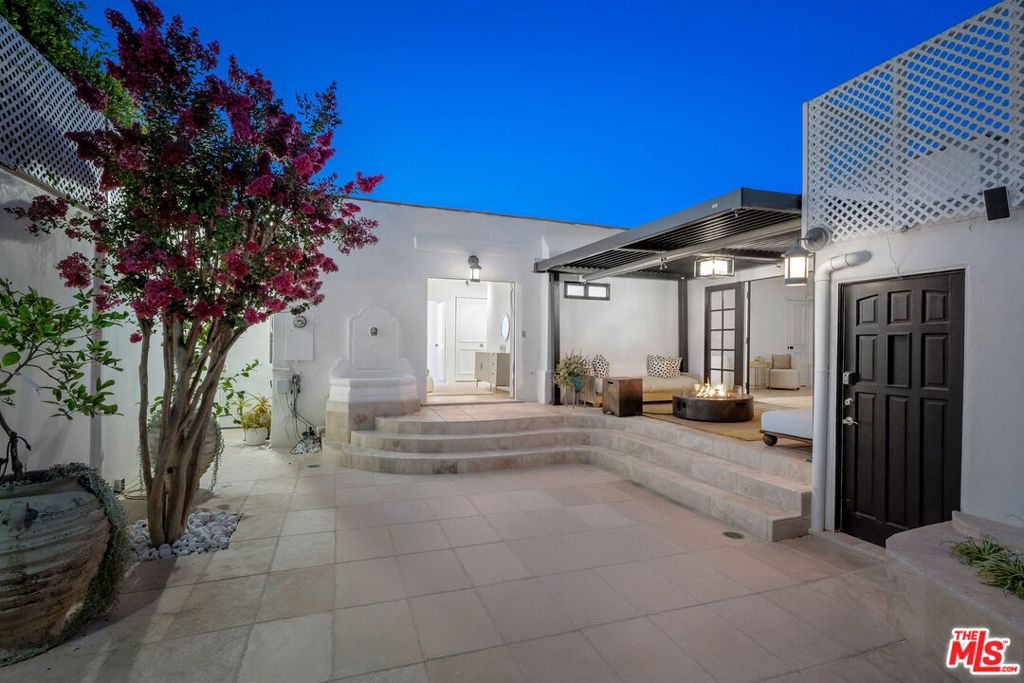 main property photo 31