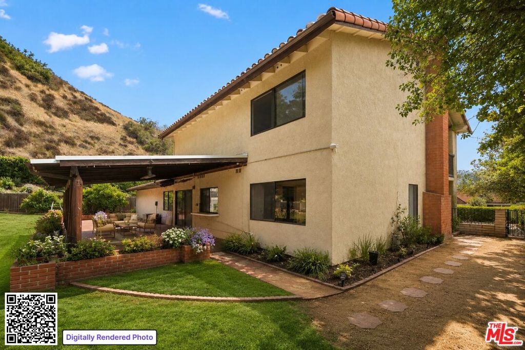 main property photo 10