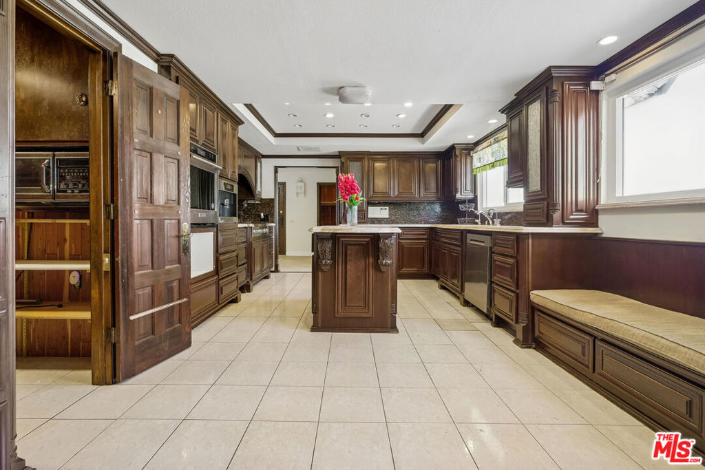 main property photo 61