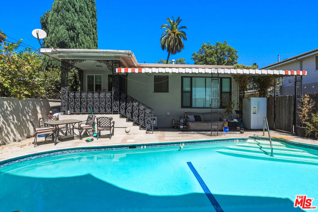 main property photo 15