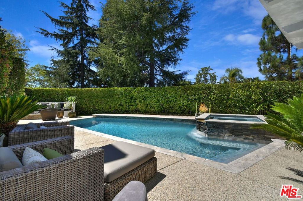 main property photo 58