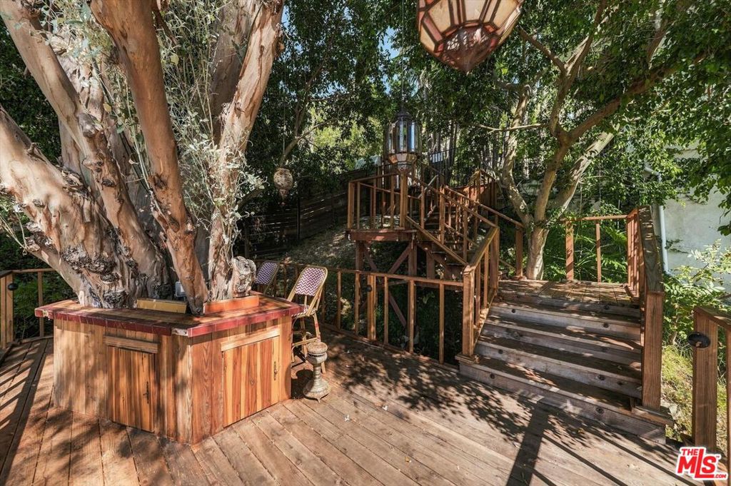 main property photo 50