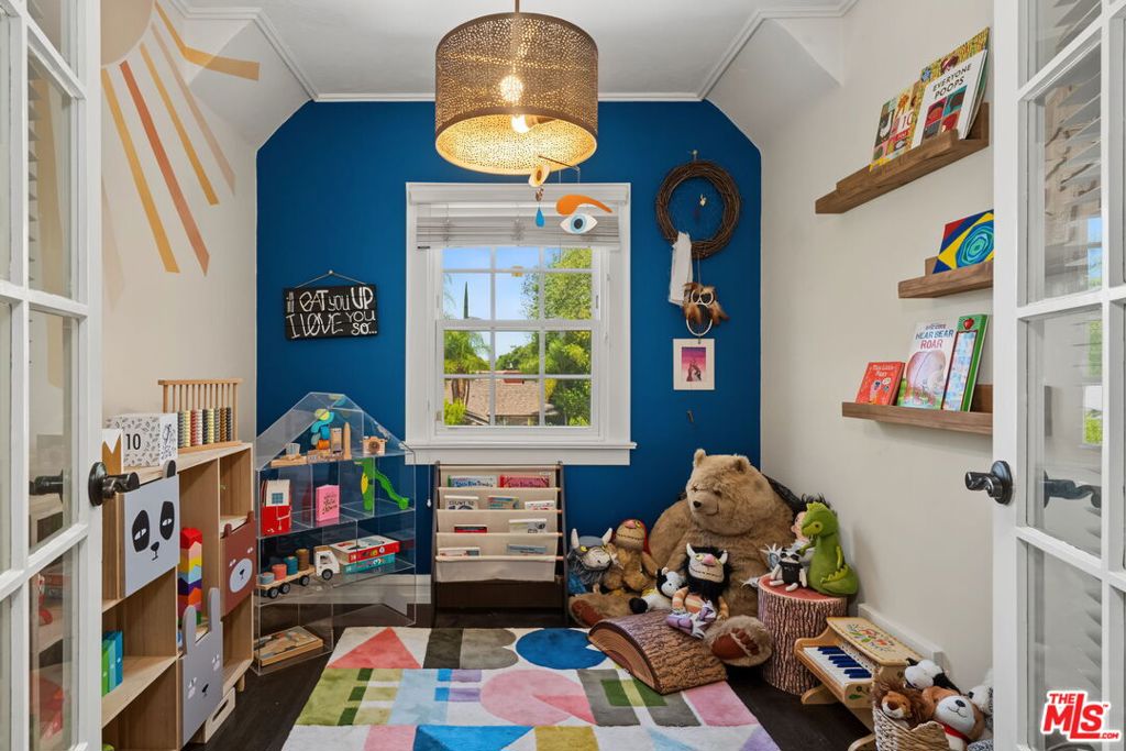 main property photo 22