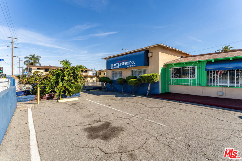 main property photo 8