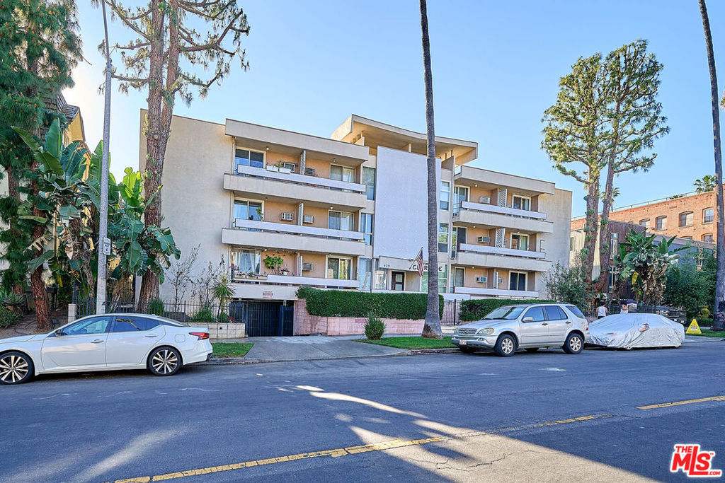 main property photo 25