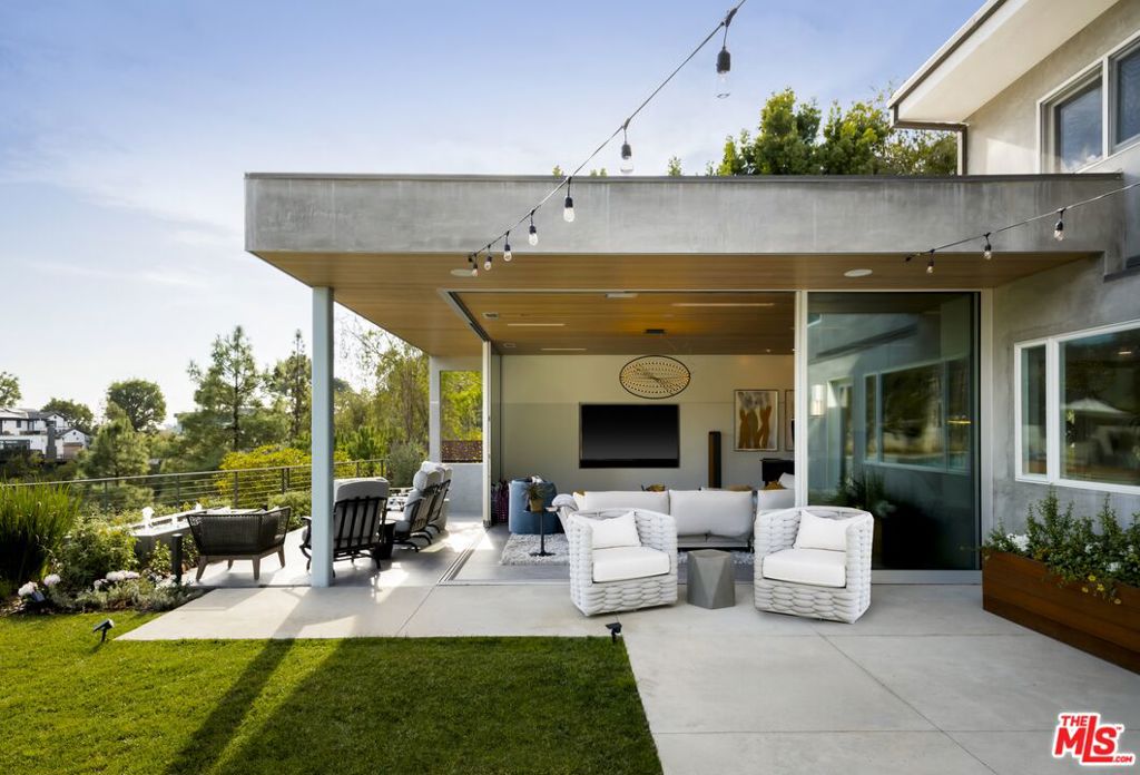 main property photo 49